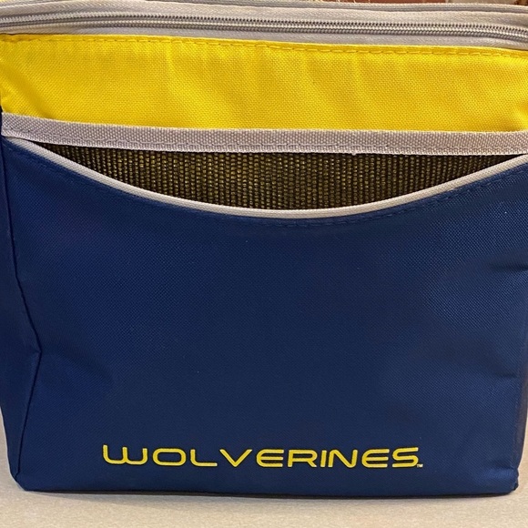University of Michigan (UofM) Wolverine Canvas Insulated Cooler, EUC - Picture 5 of 13